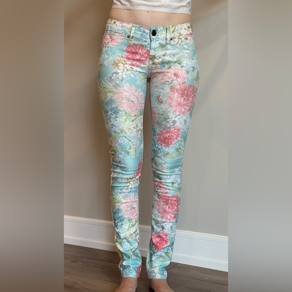 Skinny Floral Print Jeans